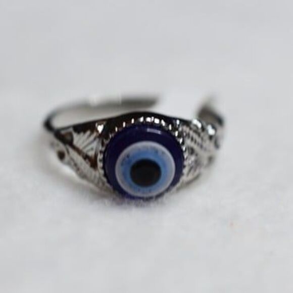 Blue Evil Eye Silver Tone Thin Engraved Metal Band Sizes 8, 10 & 11 Goth Ring - Picture 2 of 3